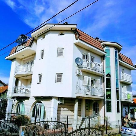 Guesthouse Jelic Teslić Exteriör bild