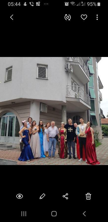 Guesthouse Jelic Teslić Exteriör bild